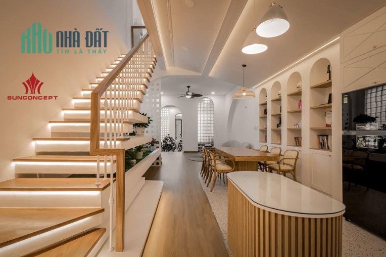 Cho thuê căn góc 2 mặt tiền quang trung, Gò vấp. DT 4x23 trệt 2 lầu