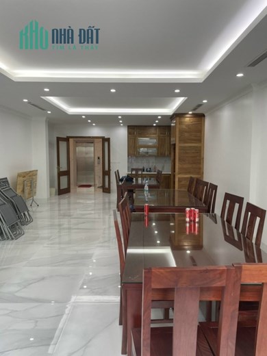 Bán nhà mặt phố Trần Đại Nghĩa, Hai Bà Trưng, vị trí cực đắc địa 100m, 6m mặt tiền,42.8 tỷ