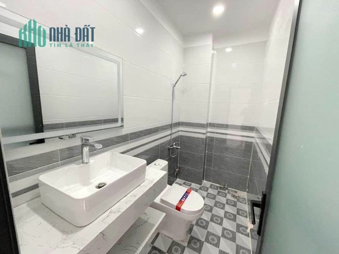 Nhà mới 5 tầng đường nội bộ Bông Sao P5 Q8 giá 9tỷ150