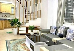 NHÀ ĐẸP LÔ GÓC 5 TẦNG 3 PHÒNG NGỦ DT:35M2 GIÁ: 3.98 TỶ GẦN TRƯỜNG ĐẠI HỌC Y BỆNH VIỆN Y HÀ NỘI.