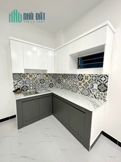 Nhà mới 3 tầng sát MT Hưng Phú P9 Q8 - giá 4.15 tỷ (TL)