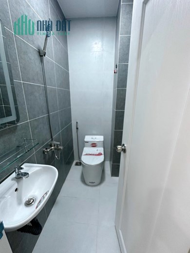 Nhà mới 3 tầng sát MT Hưng Phú P9 Q8 - giá 4.15 tỷ (TL)