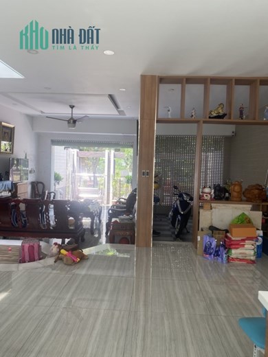 cho thuê nhà nguyên căn KDC Văn Minh, nhà đẹp đối diện công viên