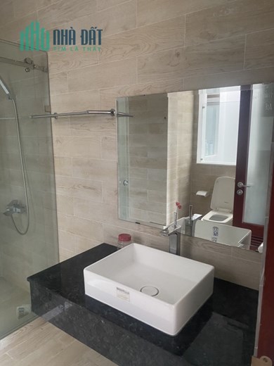 cho thuê nhà nguyên căn KDC Văn Minh, nhà đẹp đối diện công viên