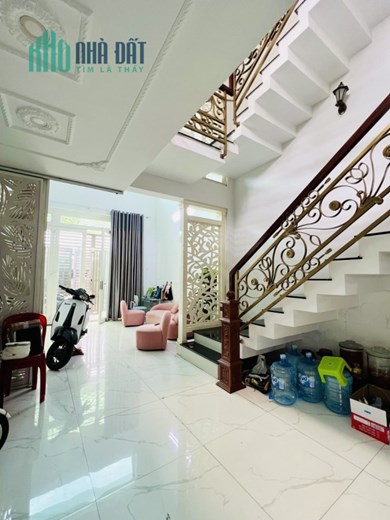 Siêu phẩm 6 tầng gần 100m2 kế Tỉnh Lộ 10 Mã Lò chỉ 7 tỷ nhỉnh.