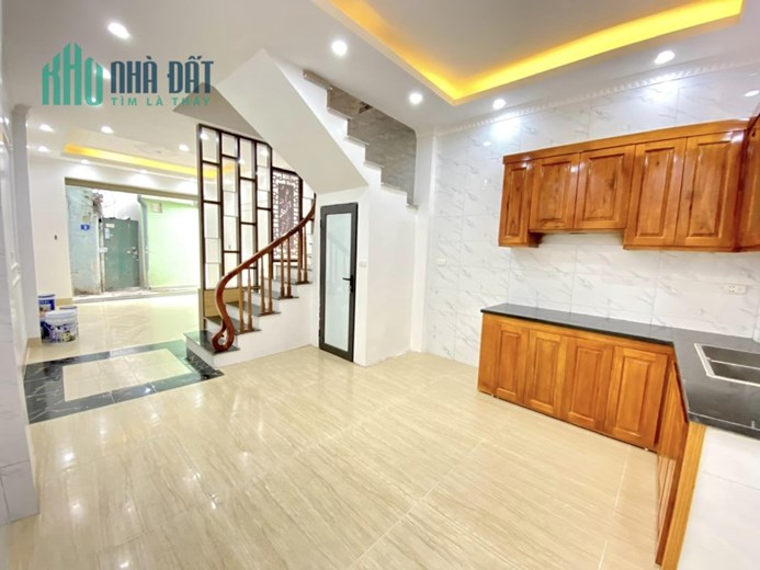 BÁN NHÀ LIỀN KỀ PHÂN LÔ Ô TÔ CÁCH 5M YÊN DUYÊN YÊN SỞ 43Mx5 TẦNG MT3.4m GIÁ NHỈNH 3 TỶ