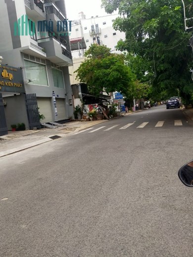 BÁN NHÀ ĐƯỜNG NGUYỄN THỊ THẬP PHƯỜNG TÂN QUY QUẬN 7  5 TẦNG NGANG 6,5 M HƠN 10 TỶ