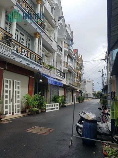 Bán nhà Lê Thị Riêng hẻm 8m thông quận 12- 4 tầng chỉ nhỉnh 4 tỷ