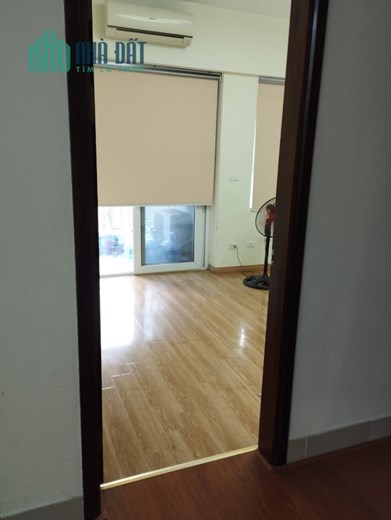 Cần cho thuê mặt bằng tầng 4 chung cư mặt phố Thái Hà, Hà Nội