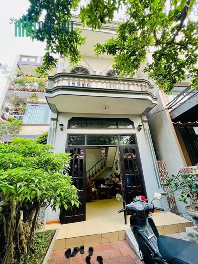 CẦN BÁN NHÀ 2 TẦNG TRUNG TÂM THỊ XÃ PHÚ THỌ
