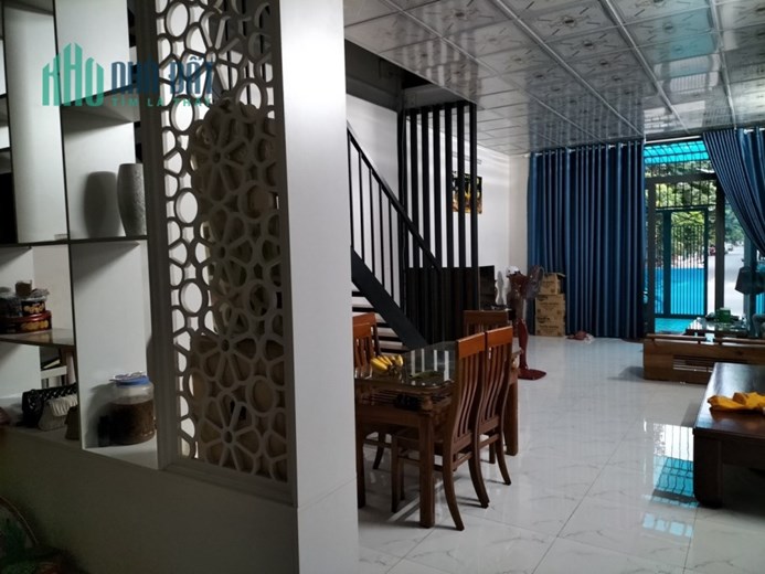 Bán gấp nhà đẹp 90m2 x 2 tầng, đường 7,5m, đường Lê sao, gần bến xe, BV, trường học, chỉ 2,85 tỷ