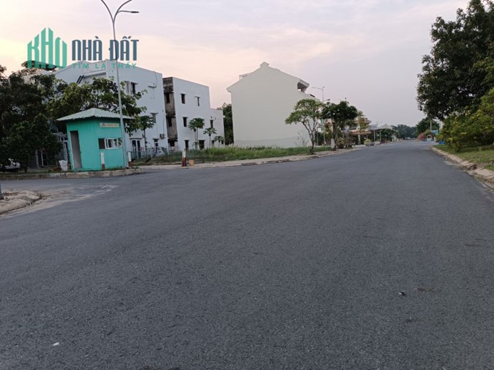 Đất tỉnh lộ 10, Làng sen, sổ hồng riêng