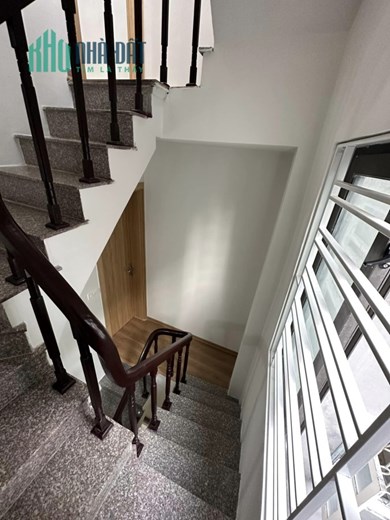 HIẾM, NHÀ MỚI ĐẸP KIM NGƯU, Ô TÔ, SÁT PHỐ, THOÁNG SÁNG TRƯỚC SAU 48m x 5T, NHỈNH 4 TỶ 0901753139
