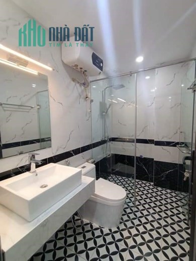 Bán Nhà Phương Canh, Ô Tô Vào Nhà, Ngõ Thông, Sổ Vuông A4, Tặng Nội Thất. DT40mx 5T. Giá 4.8Tỷ.