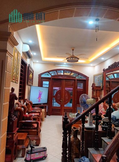 Bán nhà Ngọc Thụy, Long Biên, oto tránh, ở rộng thoáng, 172m2x 4 tầng, mặt tiền: 8m, 15 tỷ