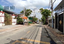 Bán nhà mặt tiền - gần ngã ba Tô Ký - Đặng Thúc Vịnh, diện tích lớn giá mềm