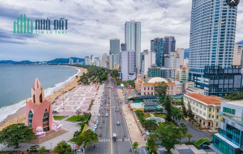 Bán nhà diện tích 58m2 mặt tiền đường 2/4, Nha Trang.