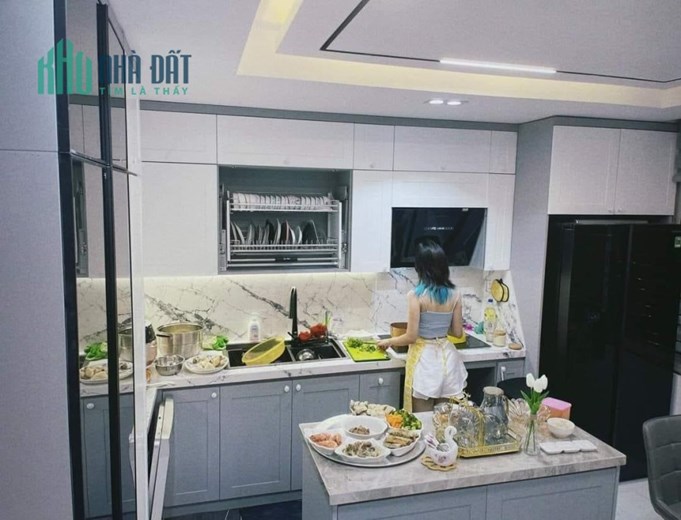 BÁN NHÀ ĐƯỜNG LÁNG - SÁT CẦU GIẤY  - 45M - MT 6M - 6 TẦNG- 3 THOÁNG - GARA Ô TÔ