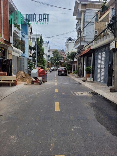 Nhà ngộp Dương Quãng Hàm, Phường 5, Gò Vấp – Đường rộng 10m, 192m2, 4 tầng