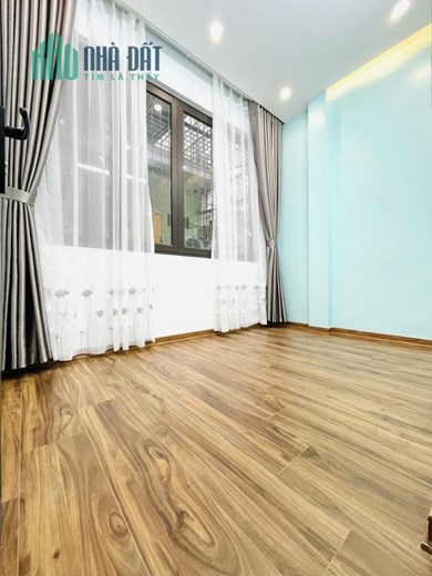 Nhỉnh 2,5 tỷ nhà gần phố 20m ra ô tô 3 thoáng tặng full nội thất