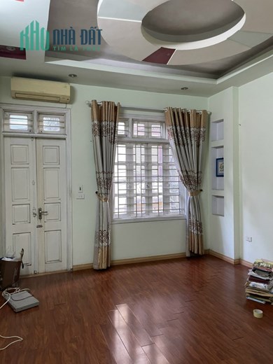 Chính chủ cho thuê nhà ngõ 236 Khương Đình 55m 5 tầng 14tr/tháng