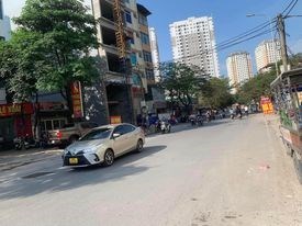 NGÔI SAO YÊN XÁ: Cực phẩm nhà mặt phố Yên Xá, 150m2, 25m mặt tiền, 5 tầng, Dòng tiền khủng