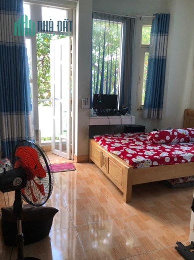 BÁN NHÀ HẺM 4M TRỤC GÒ DẦU 55m2 VUÔNG VỨT NGANG 4M NHỈNH 4 TỶ TL