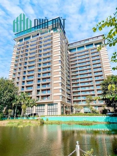 Siêu Phẩm Hồ 3 Mẫu 240m Mặt tiền 7m giá chỉ 50 tỷ Viu Hồ Lộng gió