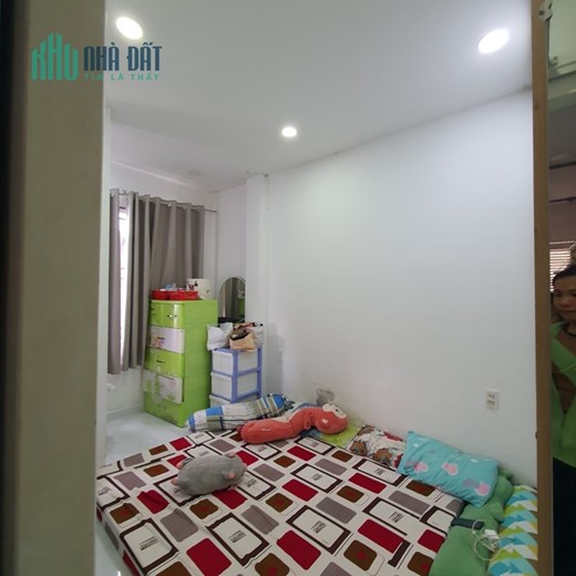 +Bán Gấp Nhà 1 sẹc đường số 8 Ngay AEON TÂN PHÚ 68m2,HXH, 2 TẦNG Nhỉnh 4 tỷ xíu