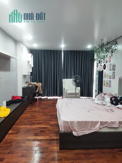 Bán nhà mặt ngõ phố Nguyễn Ngọc Vũ, Nguyễn Thị Định, Trần Duy Hưng 55 m x 7 t giá 19 tỷ