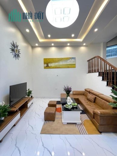 BÁN NHÀ HOÀNG VĂN THÁI, 35m2x 5T, MT 4.5m, Ô TÔ ĐỖ CỬA, KINH DOANH, CHỈ NHỈNH 3 TỶ