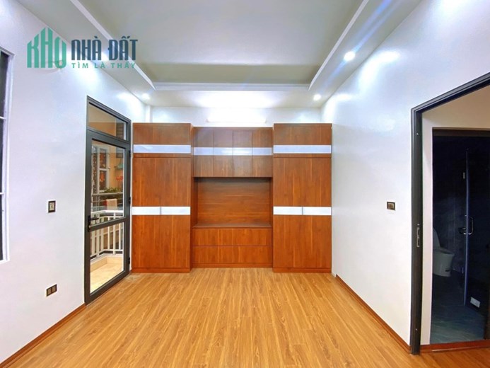 Thụy Khuê- Tây Hồ nhà 4 tầng chắc chắn- NGÕ THÔNG - KINH DOANH- 4.2 tỷ
