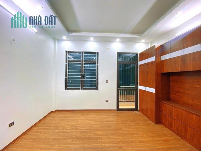 Thụy Khuê- Tây Hồ nhà 4 tầng chắc chắn- NGÕ THÔNG - KINH DOANH- 4.2 tỷ