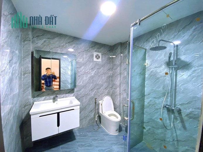 Thụy Khuê- Tây Hồ nhà 4 tầng chắc chắn- NGÕ THÔNG - KINH DOANH- 4.2 tỷ