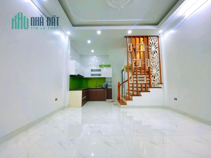Thụy Khuê- Tây Hồ nhà 4 tầng chắc chắn- NGÕ THÔNG - KINH DOANH- 4.2 tỷ