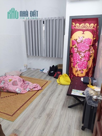 MỘT BƯỚC QUA QUẬN 1 VÔ VÀNG TIỆN ÍCH - 4 TẦNG ĐÚC BTCT - NGAY PHAN XÍCH LONG - KHU VỰC KINH DOANH