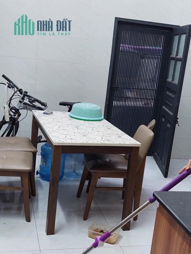 MỘT BƯỚC QUA QUẬN 1 VÔ VÀNG TIỆN ÍCH - 4 TẦNG ĐÚC BTCT - NGAY PHAN XÍCH LONG - KHU VỰC KINH DOANH