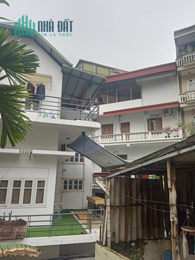 Hoàng Hoa Thám –Ba Đình-MẢNH ĐẤT SIÊU ĐẸP TRUNG TÂM BA ĐÌNH 44 mét-nhà C4 - GẦN PHỐ - GẦN Ô TÔ -