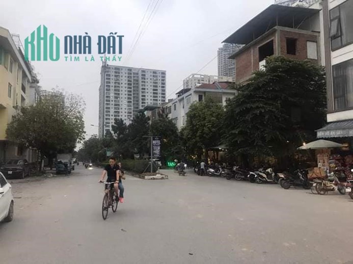 Bán gấp lô đất mặt phố ngô thì nhậm kéo dài  KĐT Văn Khê 6 tỷ hơn