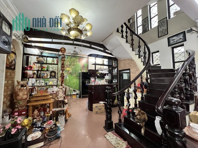 GẤP Nhà 5 tầng phố Ngọc Lâm, lô góc 2 thoáng, ô tô tránh 30m, 55m2, MT 5.6m, nhỉnh 6 tỷ