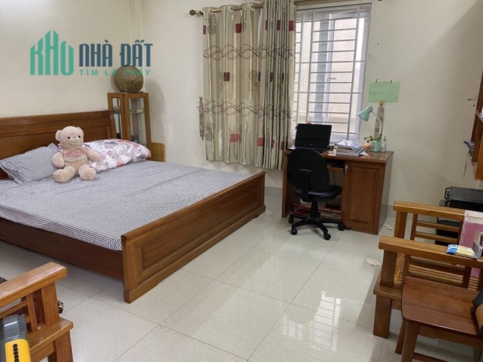 Bán nhà Yên Xá Tân Triều 50m 4 tầng mặt tiền 5m ô tô đỗ cửa nhà đẹp ở ngay chỉ 4.8 tỷ lh 0975124520