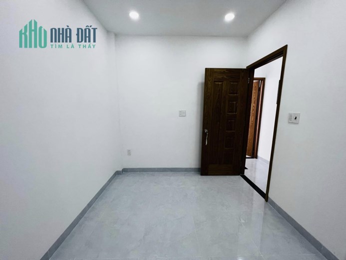 BÁN NHÀ PHƯỜNG 3 GÒ VẤP, 2PN, 36M2, NHỈNH 3 TỶ, GẦN BỆNH VIỆN QUÂN Y 175