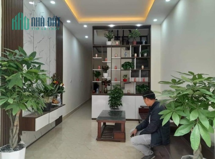 5,75 tỷ/ 5 tầng - Nguyễn Khuyến - 10m ô tô, kinh doanh, view hồ Văn Quán