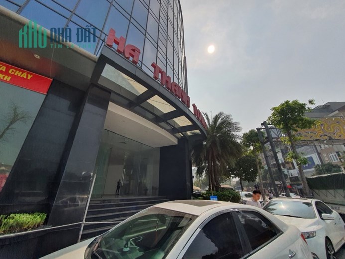Chào thuê tòa nhà 400m* 8 tầng mặt phố Cầu Giấy, nhà mới sẵn bàn giao, giá hợp lý
