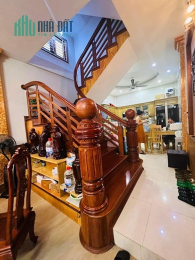 Bán Nhà Phố Vạn Bảo mặt tiền gần 6m diện tích 54m2 ô tô vào nhà chỉ hơn 11 tỷ