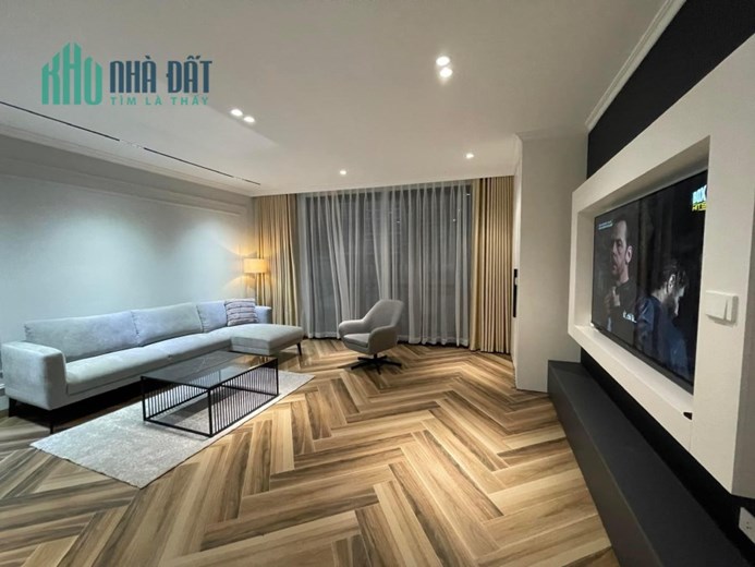 Bán Nhà Phố Chùa Bộc 6 Tầng Thang Máy mặt tiền 4,6m chỉ 7,2 tỷ