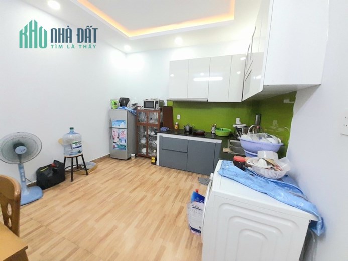 Nhà đẹp 3 tầng HXH 7 chỗ, 60m2  ngang 5 Lê Văn Việt quận 9. Chỉ 4.2 tỷ TL