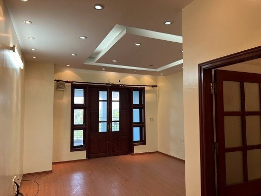 CHÍNH CHỦ CHO THUÊ NHÀ 6 TẦNG MẶT PHỐ NGÔ GIA TỰ - GIA LÂM LH 0976759298