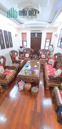 Bán nhà Mễ Trì 48mx 5 tầng, oto vào nhà, kinh doanh, view hồ, 2 mặt đường, nhỉnh 8 tỷ.