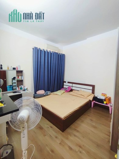 Chính chủ nhờ bán căn chung cư 2 ngủ 57 Vũ Trọng Phụng 108m2 giá chào 4.1 tỷ